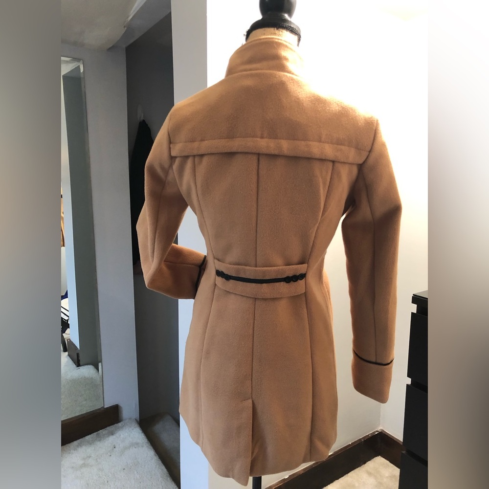 Tan jacket - Picture 3 of 4